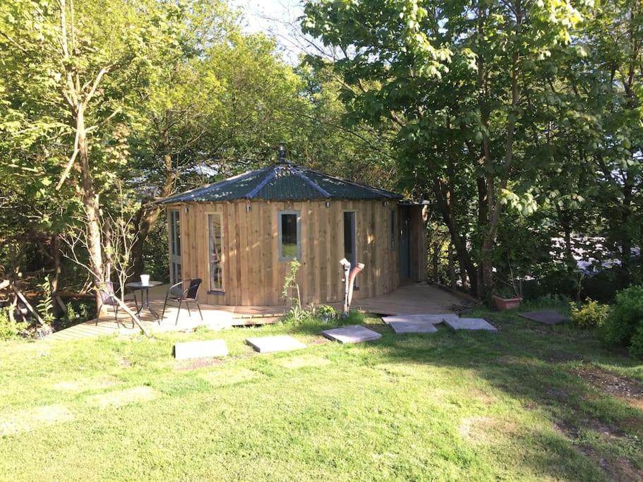 The Roundhouse - Unique Space Nestled In The Trees Begelly Εξωτερικό φωτογραφία